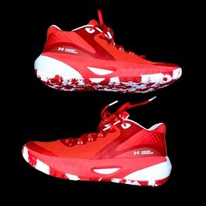 Under armour Mens red hovr sneakers, brand new! Size 10